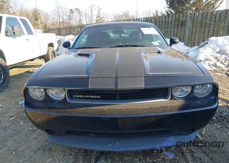 2013 Dodge Challenger Sxt z USA, uszkodzony, nr VIN 2C3CDYAG2DH631303